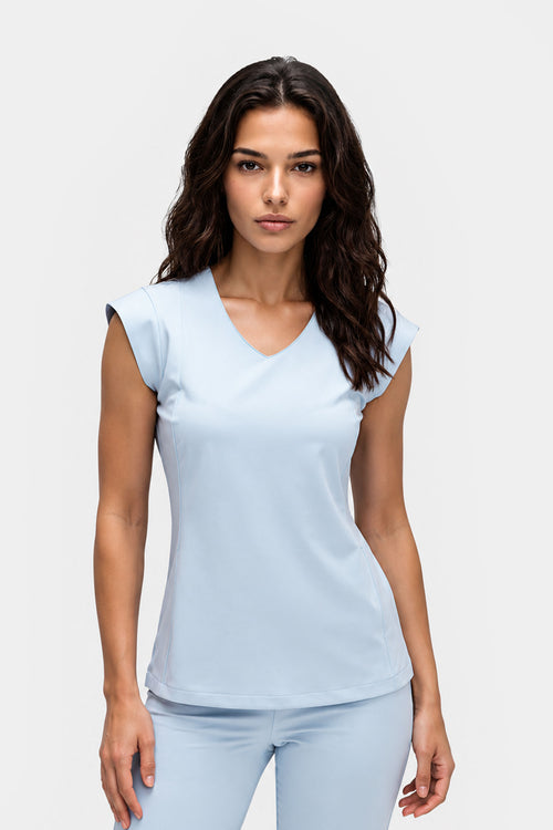 Damska bluza medyczna Aria w kolorze baby blue z nowoczesnymi, krótkimi rękawami